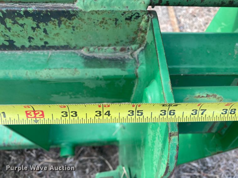 image for item DL1311 34"L bale spear