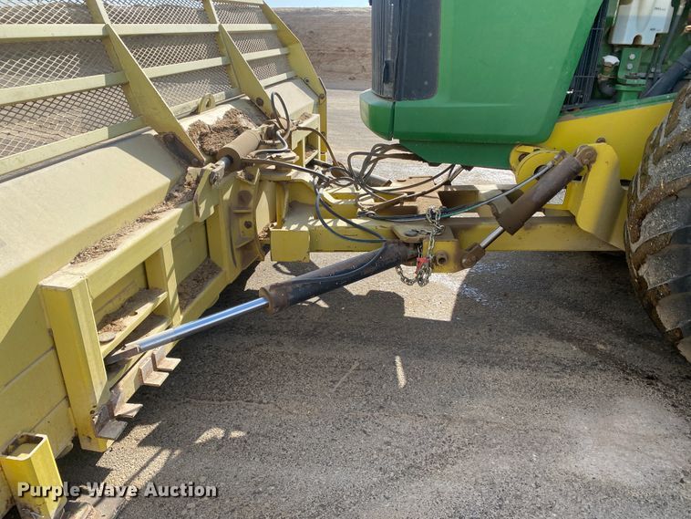 image for item DL1313 2007 John Deere 9220  4WD tractor