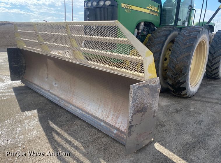 image for item DL1313 2007 John Deere 9220  4WD tractor