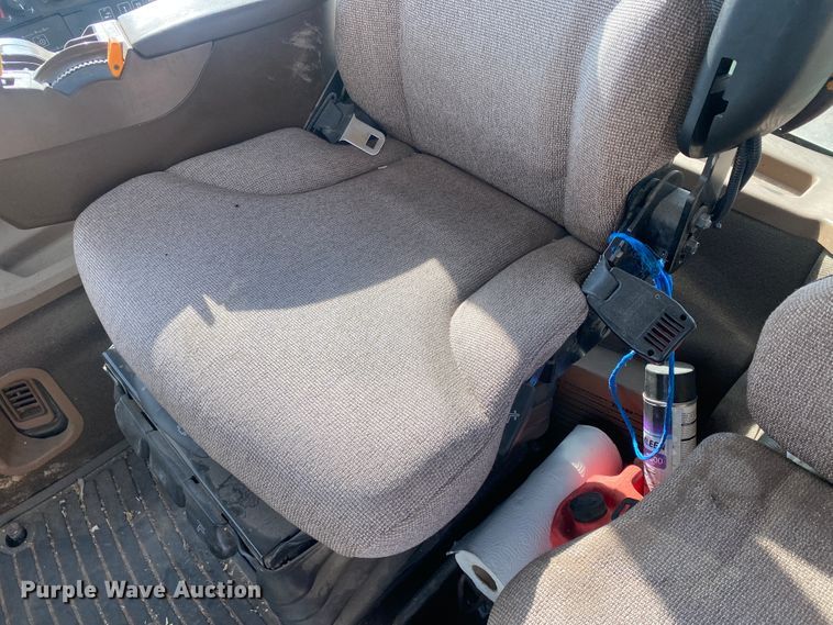 image for item DL1313 2007 John Deere 9220  4WD tractor