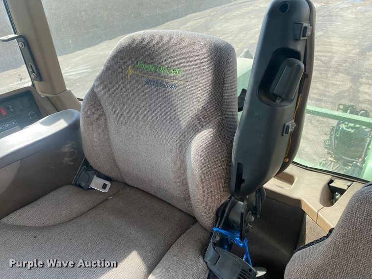 image for item DL1313 2007 John Deere 9220  4WD tractor