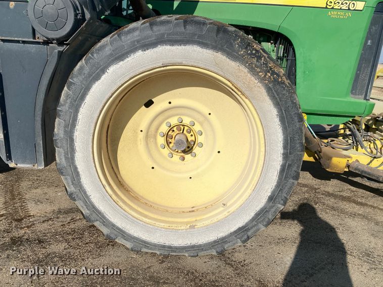 image for item DL1313 2007 John Deere 9220  4WD tractor