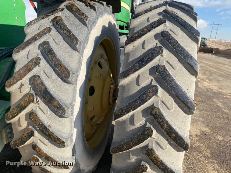 image for item DL1313 2007 John Deere 9220  4WD tractor