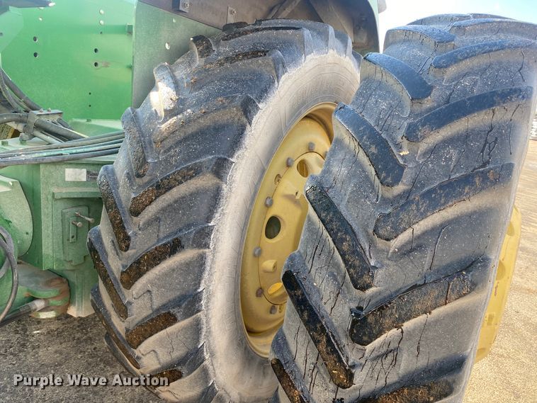 image for item DL1313 2007 John Deere 9220  4WD tractor