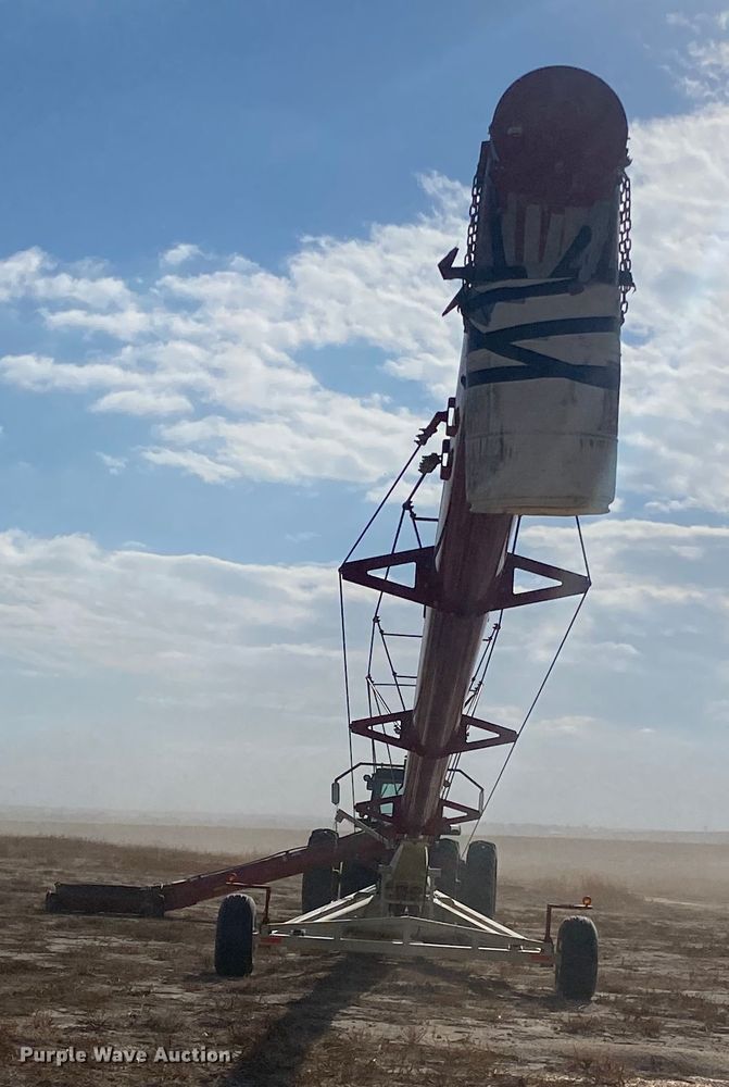 image for item DL1314 Farm King 16104  auger