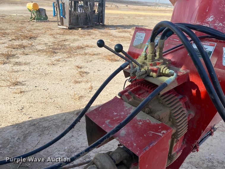 image for item DL1314 Farm King 16104  auger