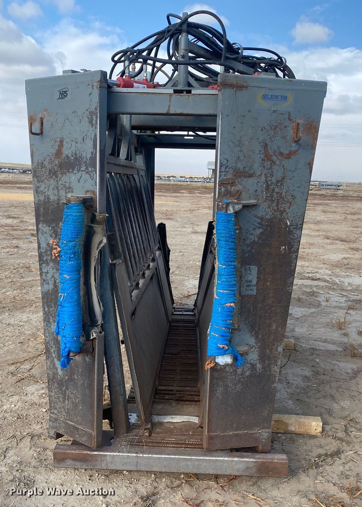 image for item DL1315 Moly  squeeze chute