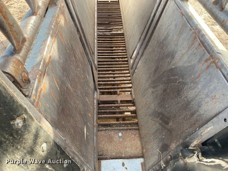 image for item DL1315 Moly  squeeze chute