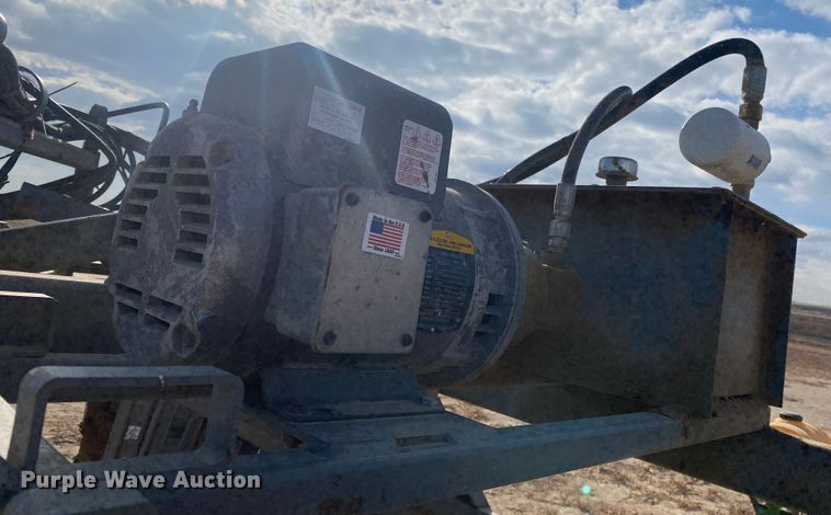 image for item DL1315 Moly  squeeze chute