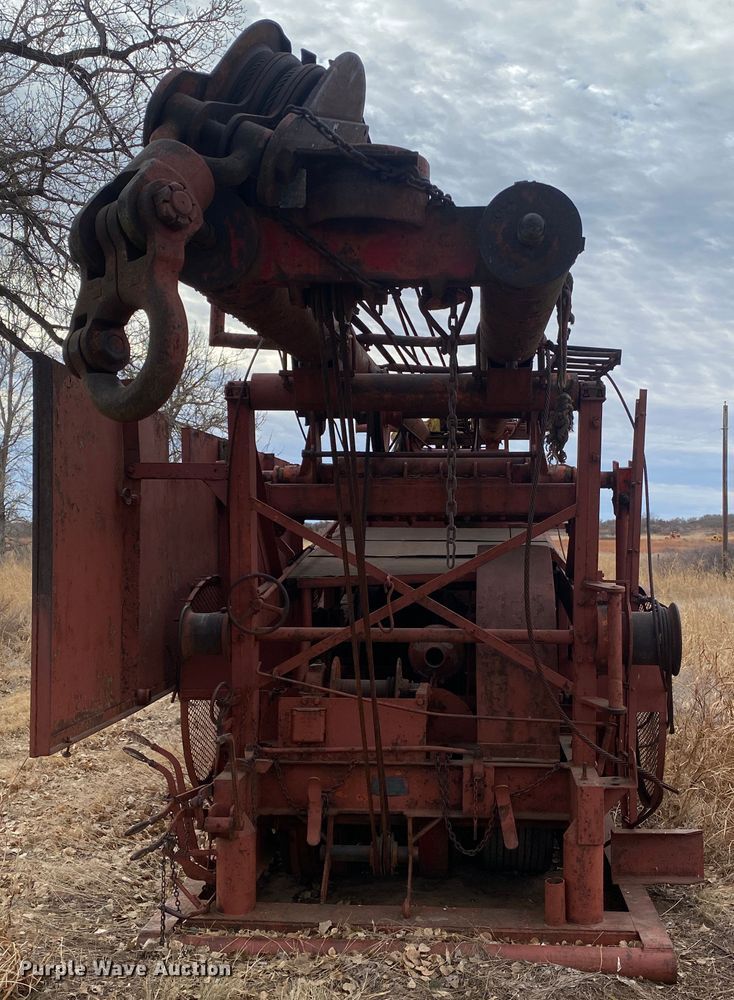 image for item DL1317 1955 Walker-Neer S-33  pulling unit