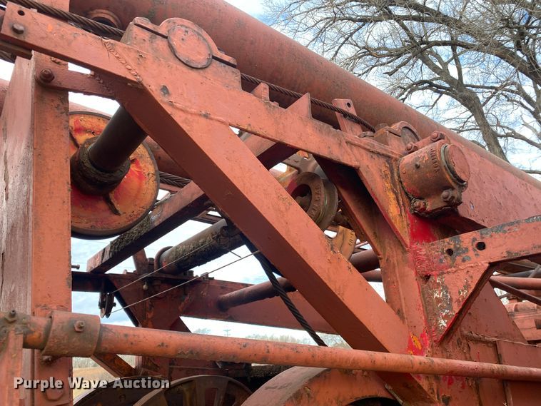 image for item DL1317 1955 Walker-Neer S-33  pulling unit