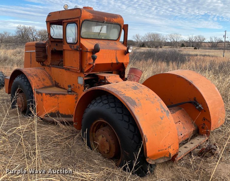 image for item DL1321 Wagner TR9  4WD tractor