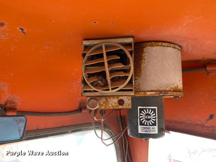 image for item DL1321 Wagner TR9  4WD tractor