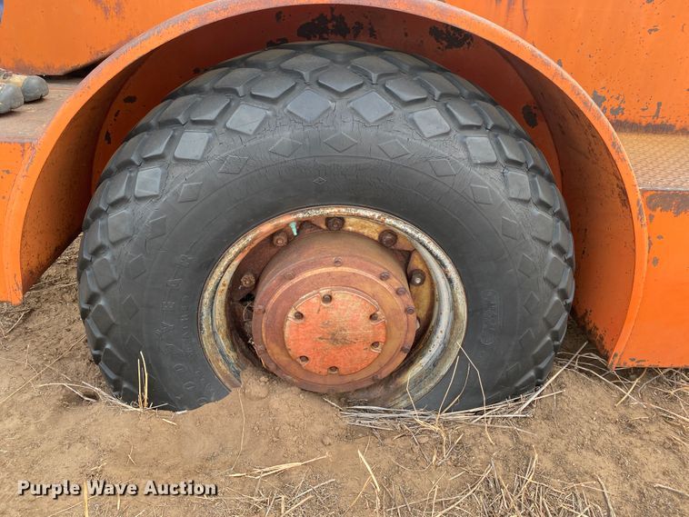 image for item DL1321 Wagner TR9  4WD tractor