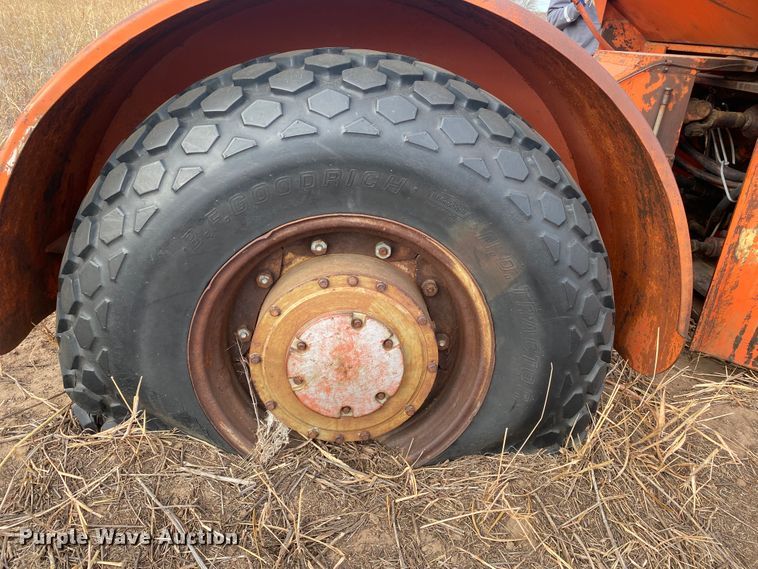 image for item DL1321 Wagner TR9  4WD tractor