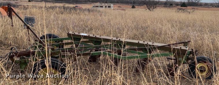 image for item DL1322 John Deere  five bottom plow