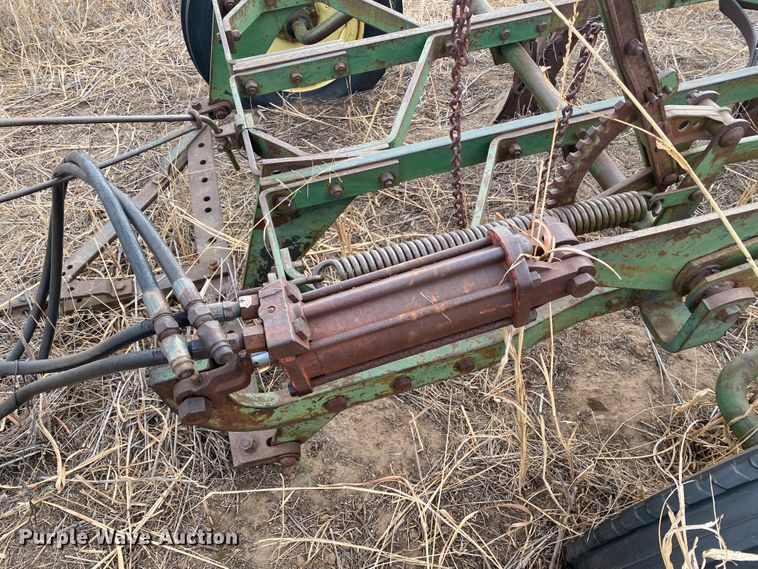 image for item DL1322 John Deere  five bottom plow