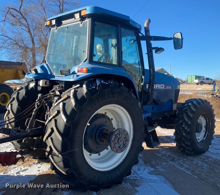 image for item DL1335 1995 Ford 8770  MFWD tractor