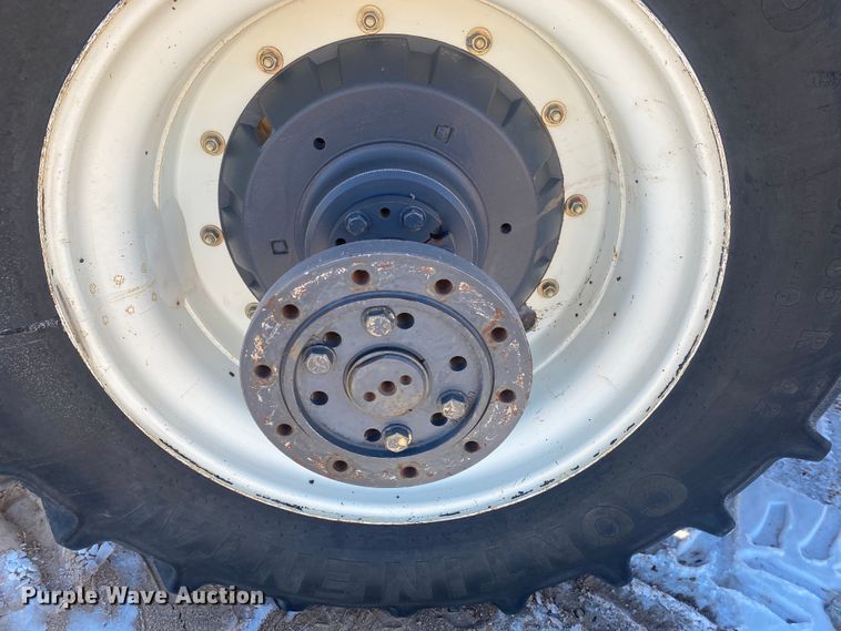 image for item DL1335 1995 Ford 8770  MFWD tractor