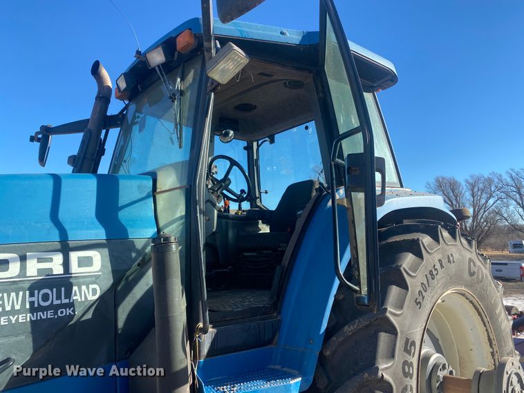 image for item DL1335 1995 Ford 8770  MFWD tractor