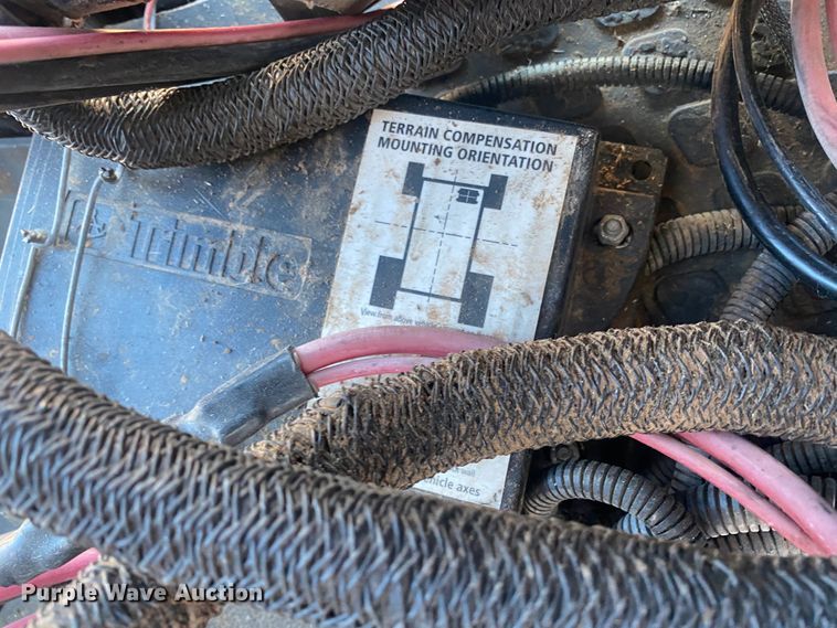 image for item DL1335 1995 Ford 8770  MFWD tractor