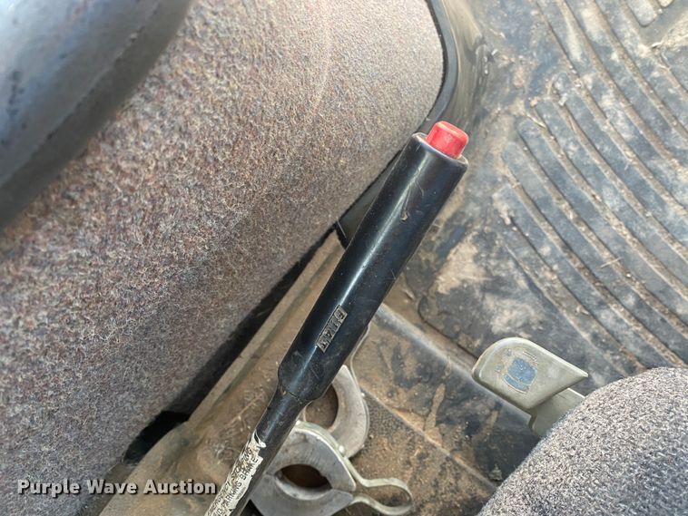 image for item DL1335 1995 Ford 8770  MFWD tractor