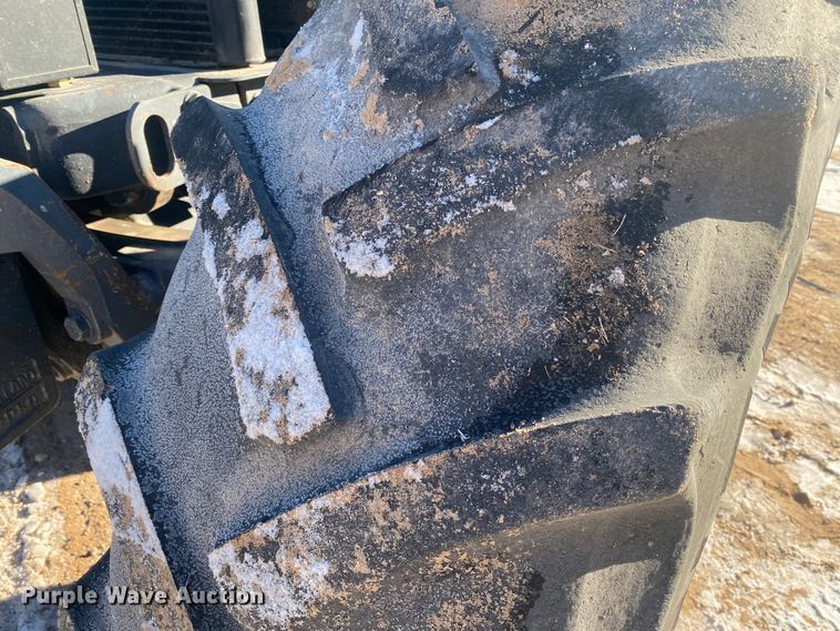 image for item DL1335 1995 Ford 8770  MFWD tractor