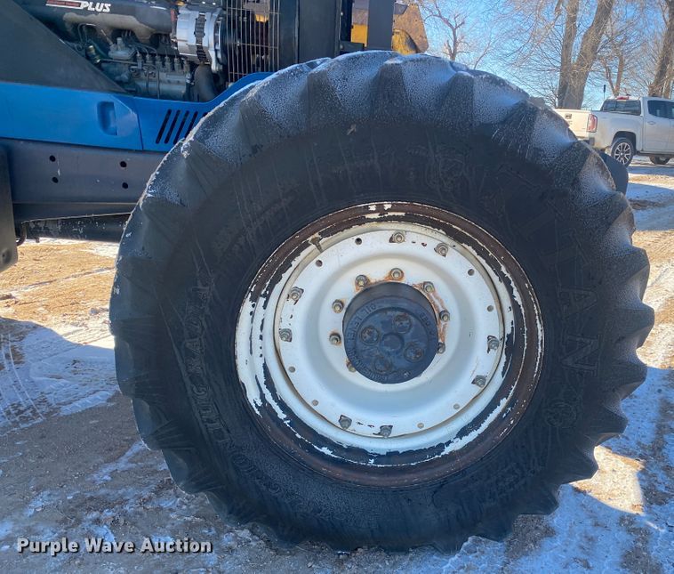 image for item DL1335 1995 Ford 8770  MFWD tractor