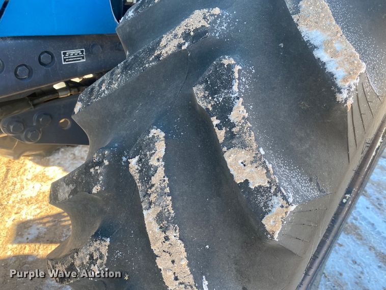 image for item DL1335 1995 Ford 8770  MFWD tractor