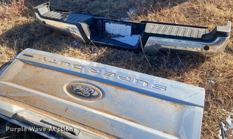 image for item DL1338 Pickup truck bed