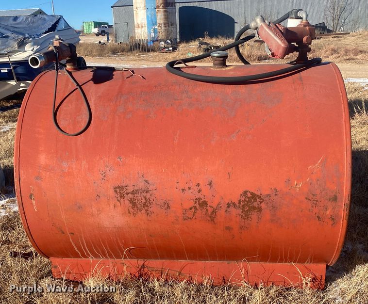 image for item DL1340 (3) fuel tanks