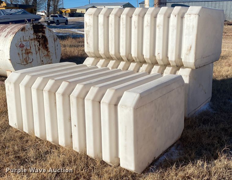 image for item DL1341 (3) poly tanks