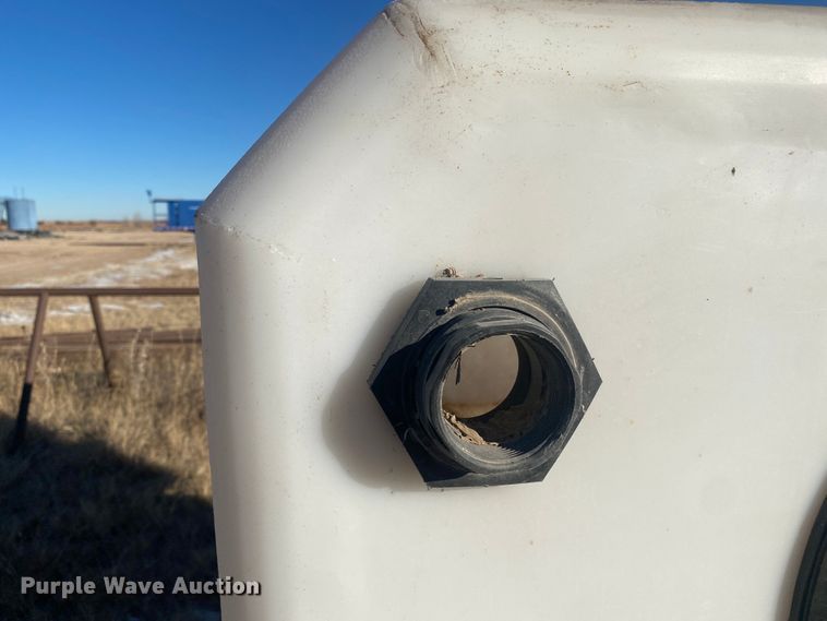 image for item DL1341 (3) poly tanks