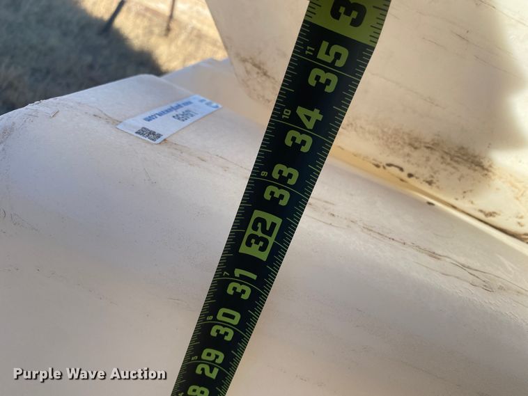 image for item DL1341 (3) poly tanks