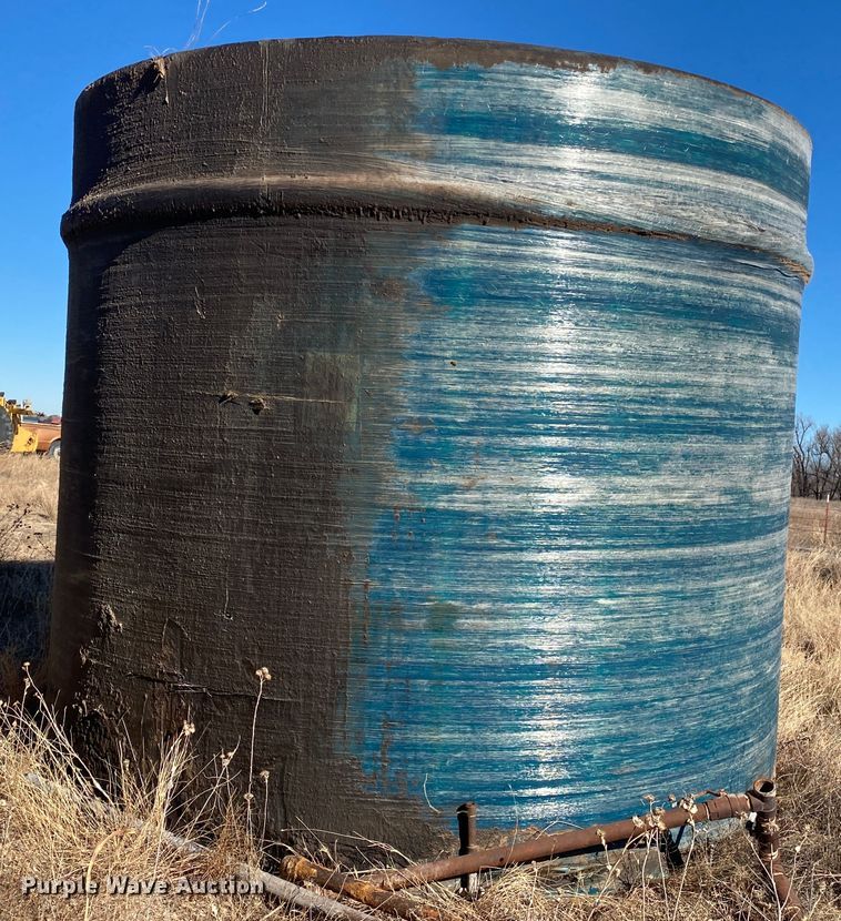 image for item DL1356 Fiberglass tank