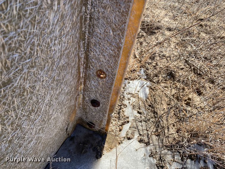 image for item DL1357 Fiberglass tank