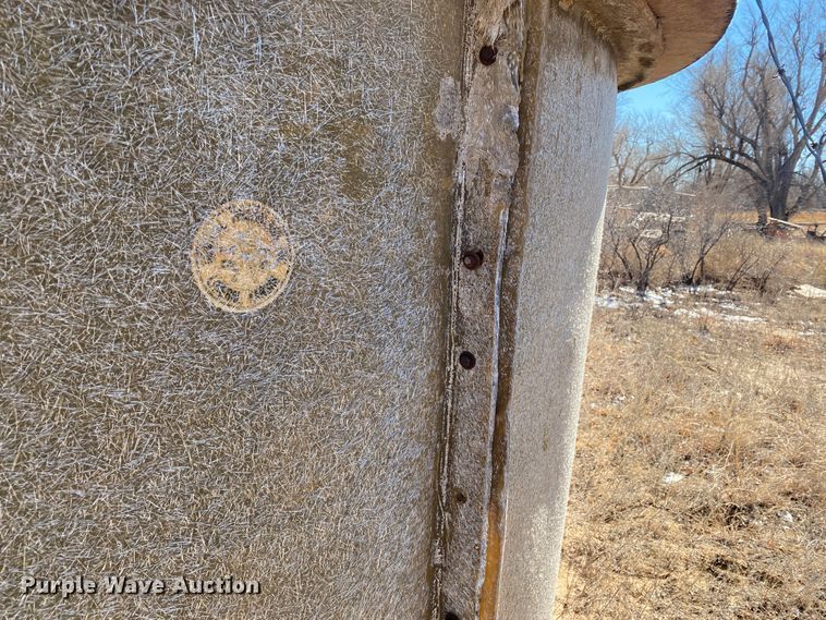 image for item DL1357 Fiberglass tank