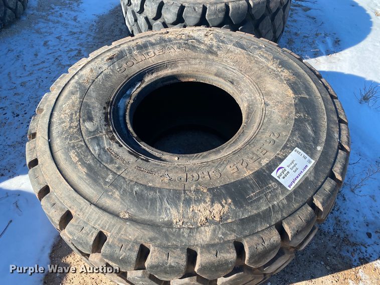 image for item DL1359 Approximately 20 tires