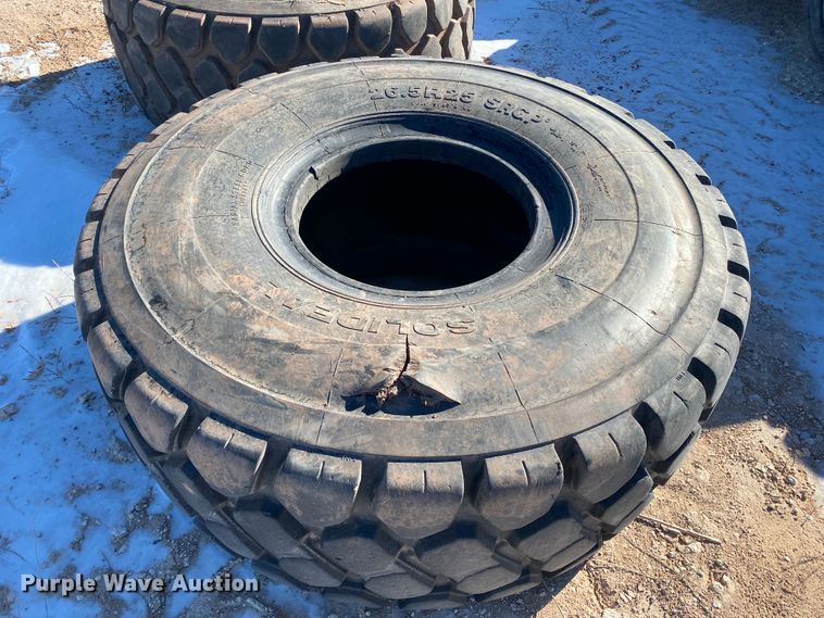 image for item DL1359 Approximately 20 tires