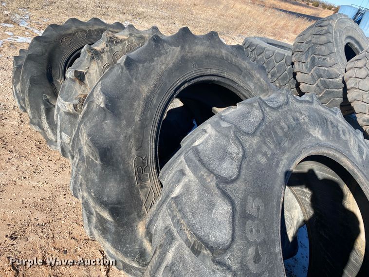 image for item DL1359 Approximately 20 tires