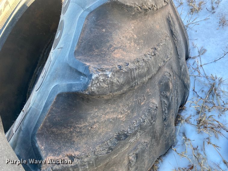 image for item DL1359 Approximately 20 tires