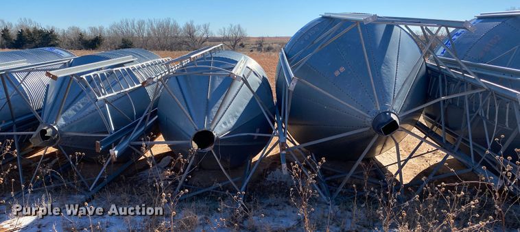 image for item DL1365 (14) grain bins