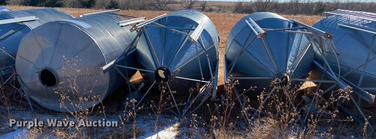 image for item DL1365 (14) grain bins