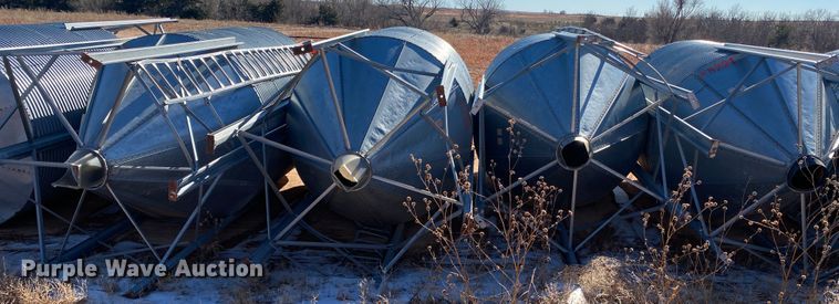 image for item DL1365 (14) grain bins