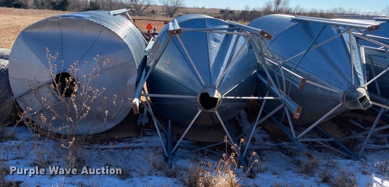 image for item DL1365 (14) grain bins