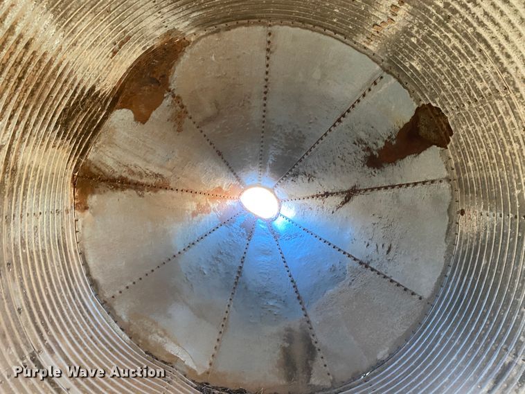 image for item DL1365 (14) grain bins