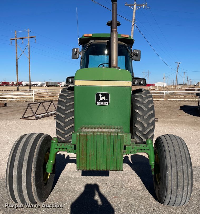 image for item DN0086 1982 John Deere 4640  tractor