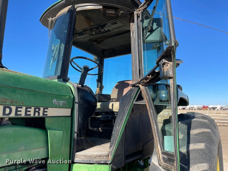 image for item DN0086 1982 John Deere 4640  tractor