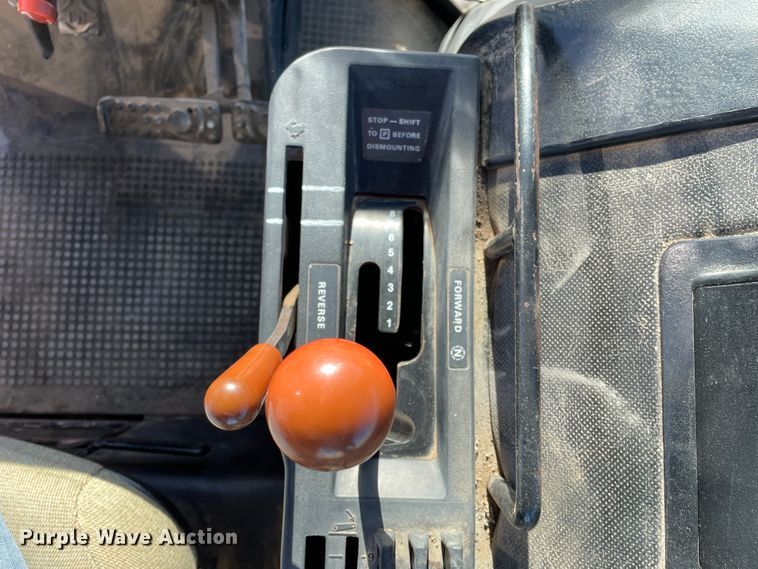 image for item DN0086 1982 John Deere 4640  tractor