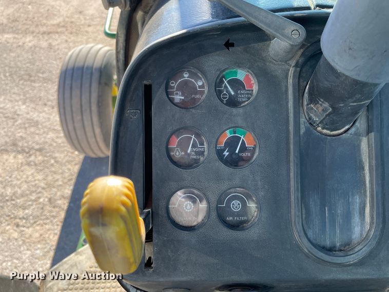 image for item DN0086 1982 John Deere 4640  tractor